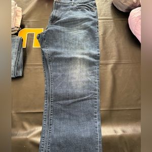 Lucky Brand Jeans - 42/30